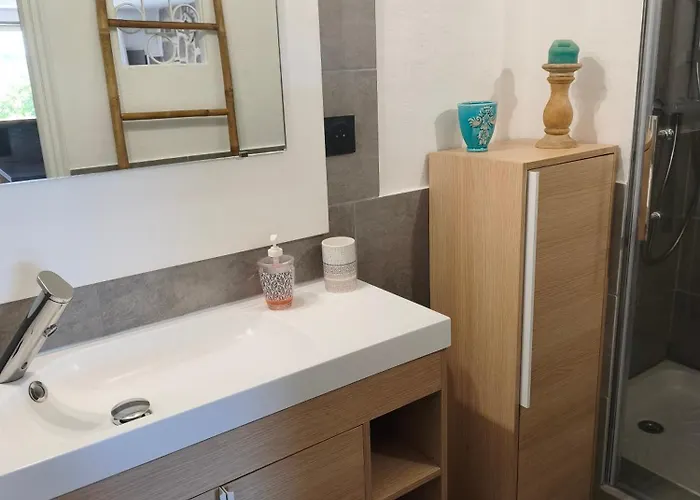 Le Jasmin Apartment